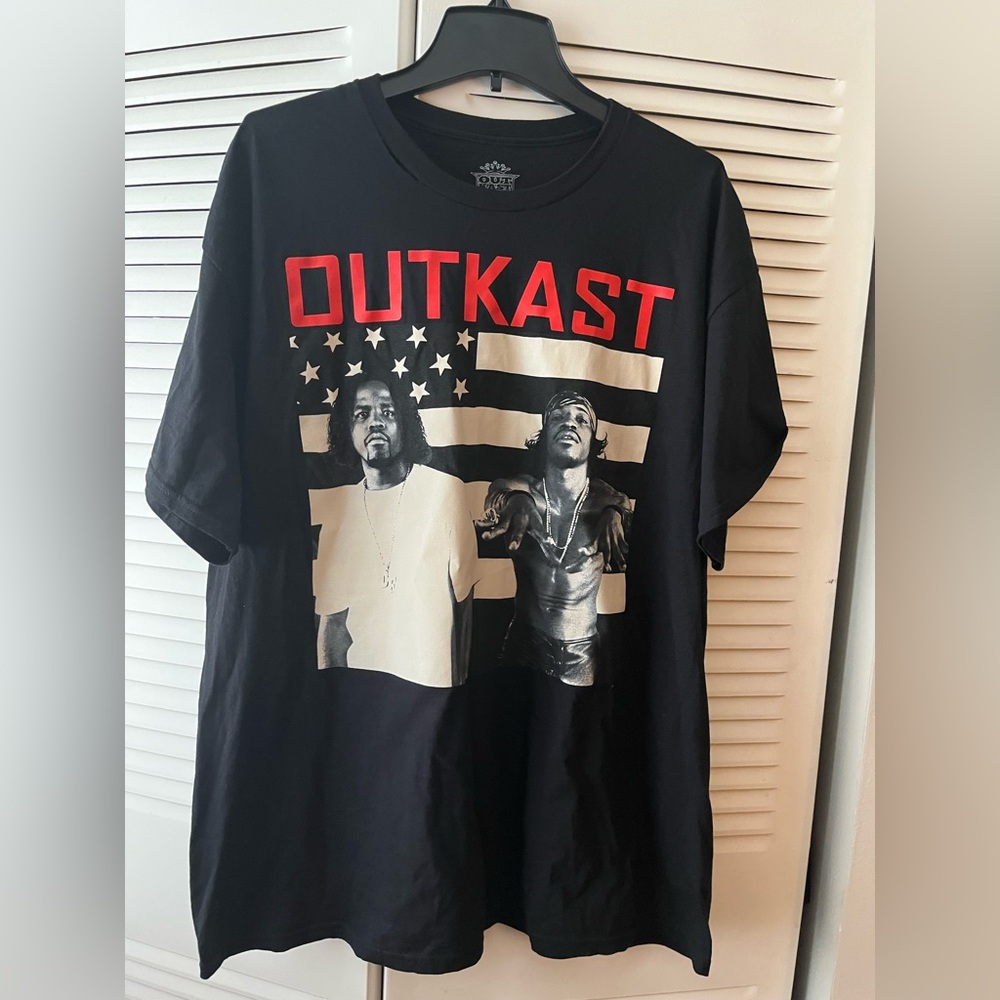 OutKast T-Shirt Men’s Size  XL (46-48)